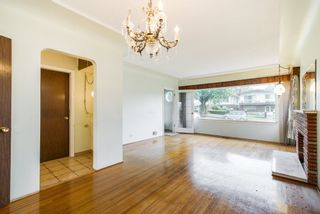 Photo 3: 1132 NOOTKA Street in Vancouver: Renfrew VE House for sale (Vancouver East)  : MLS®# R2304643