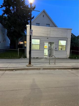 Photo 1: 654 Selkirk Avenue in Winnipeg: Industrial / Commercial / Investment for sale (4A)  : MLS®# 202314625