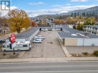 Photo 2: 3500 32 Street in Vernon: Hospitality for sale : MLS®# 10288636