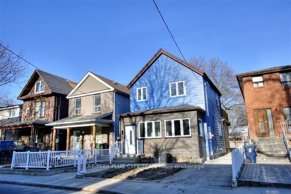 Main Photo: 21 Ashdale Avenue in Toronto: Greenwood-Coxwell House (2-Storey) for lease (Toronto E01)  : MLS®# E6033892