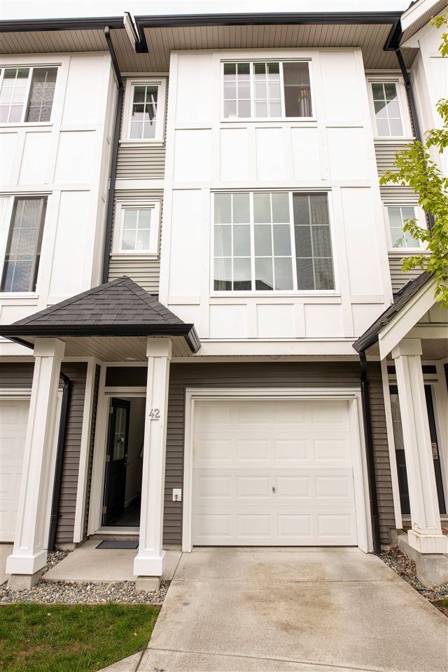 Main Photo: 42 30989 WESTRIDGE Place in Abbotsford: Abbotsford West Townhouse for sale in "Brighton" : MLS®# R2587610