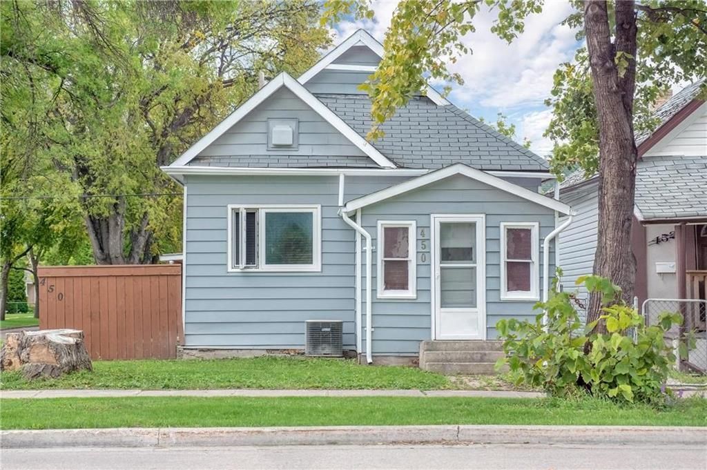Main Photo: 450 McKenzie Street in Winnipeg: North End Residential for sale (4C)  : MLS®# 202000029