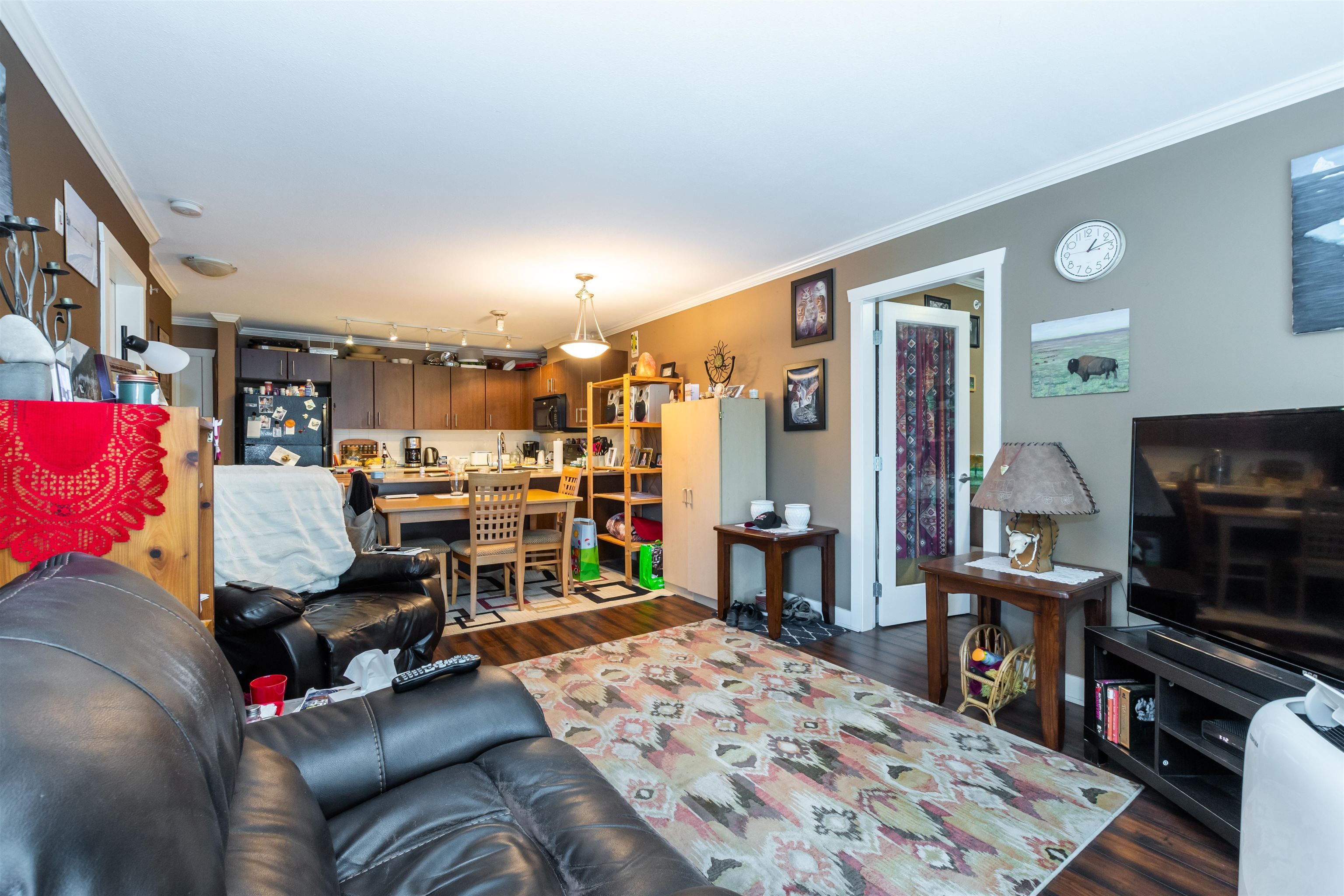Photo 11: Photos: 402 45559 YALE ROAD in Chilliwack: Condo for sale : MLS®# R2711667