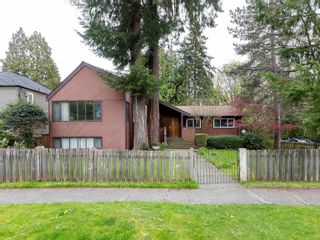 Photo 2: 3186 W 42 Avenue in Vancouver: Kerrisdale House for sale (Vancouver West)  : MLS®# R2879149