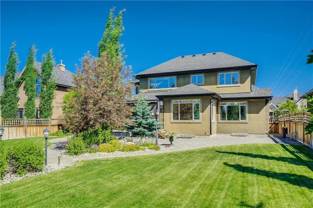 Main Photo: 82 WENTWORTH Terrace SW in Calgary: West Springs Detached for sale : MLS®# C4193134