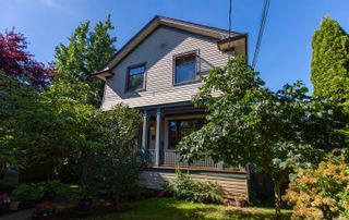 Photo 2: 517 Kennedy St in Nanaimo: Na Old City Full Duplex for sale : MLS®# 882942
