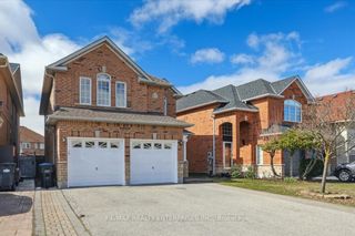 Photo 2: 5372 Hollypoint Avenue in Mississauga: East Credit House (2-Storey) for sale : MLS®# W8165836