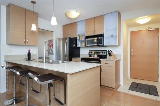 Photo 14: 3001 928 HOMER Street in Vancouver: Yaletown Condo for sale in "YALETOWN PARK 1" (Vancouver West)  : MLS®# R2387487
