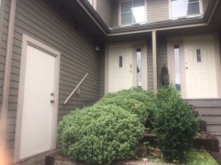 Photo 1: 30 40200 GOVERNMENT Road in Squamish: Garibaldi Estates Townhouse for sale in "VIKING RIDGE" : MLS®# R2121449