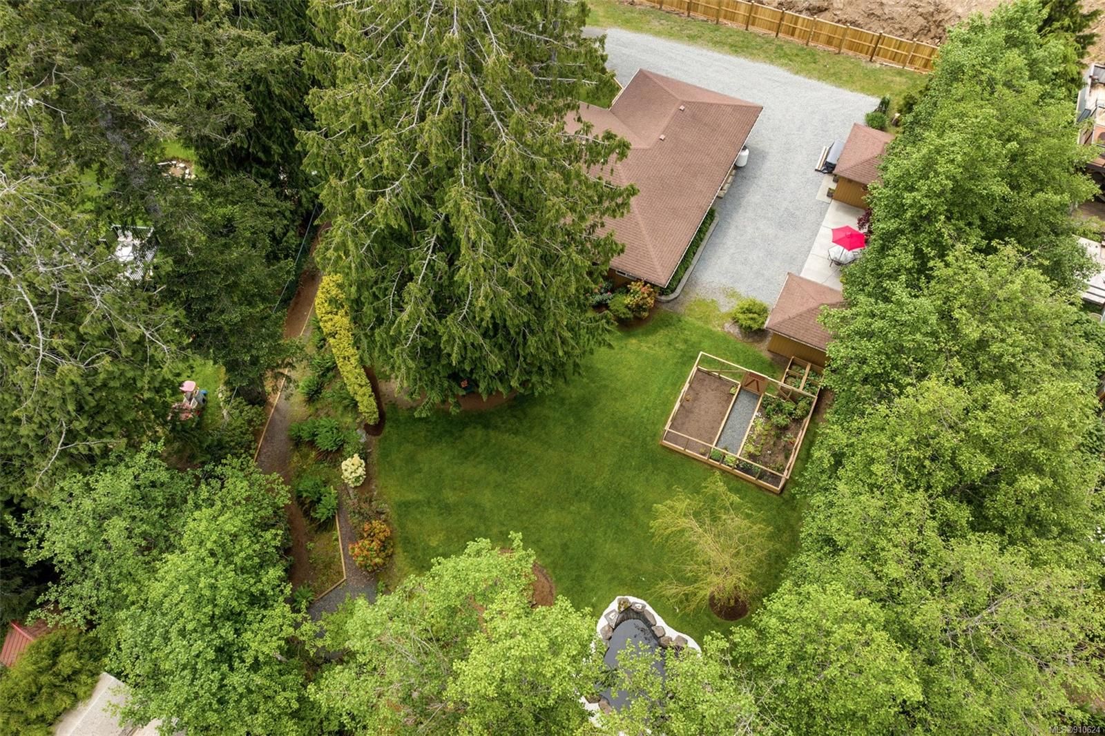 Photo 32: Photos: 6996 Allwood Terr in Sooke: Sk Broomhill House for sale : MLS®# 910624