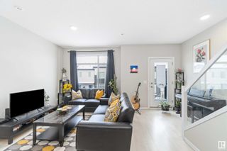 Photo 4: 23 804 WELSH Drive in Edmonton: Zone 53 Townhouse for sale : MLS®# E4321535