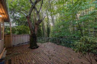 Photo 18: 815 WESTVIEW Crescent in North Vancouver: Upper Lonsdale Townhouse for sale in "Cypress Gardens" : MLS®# R2214681