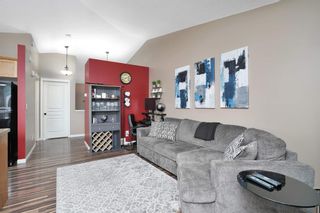Photo 3: 5 Robinson Avenue: Penhold Row/Townhouse for sale : MLS®# A1200205