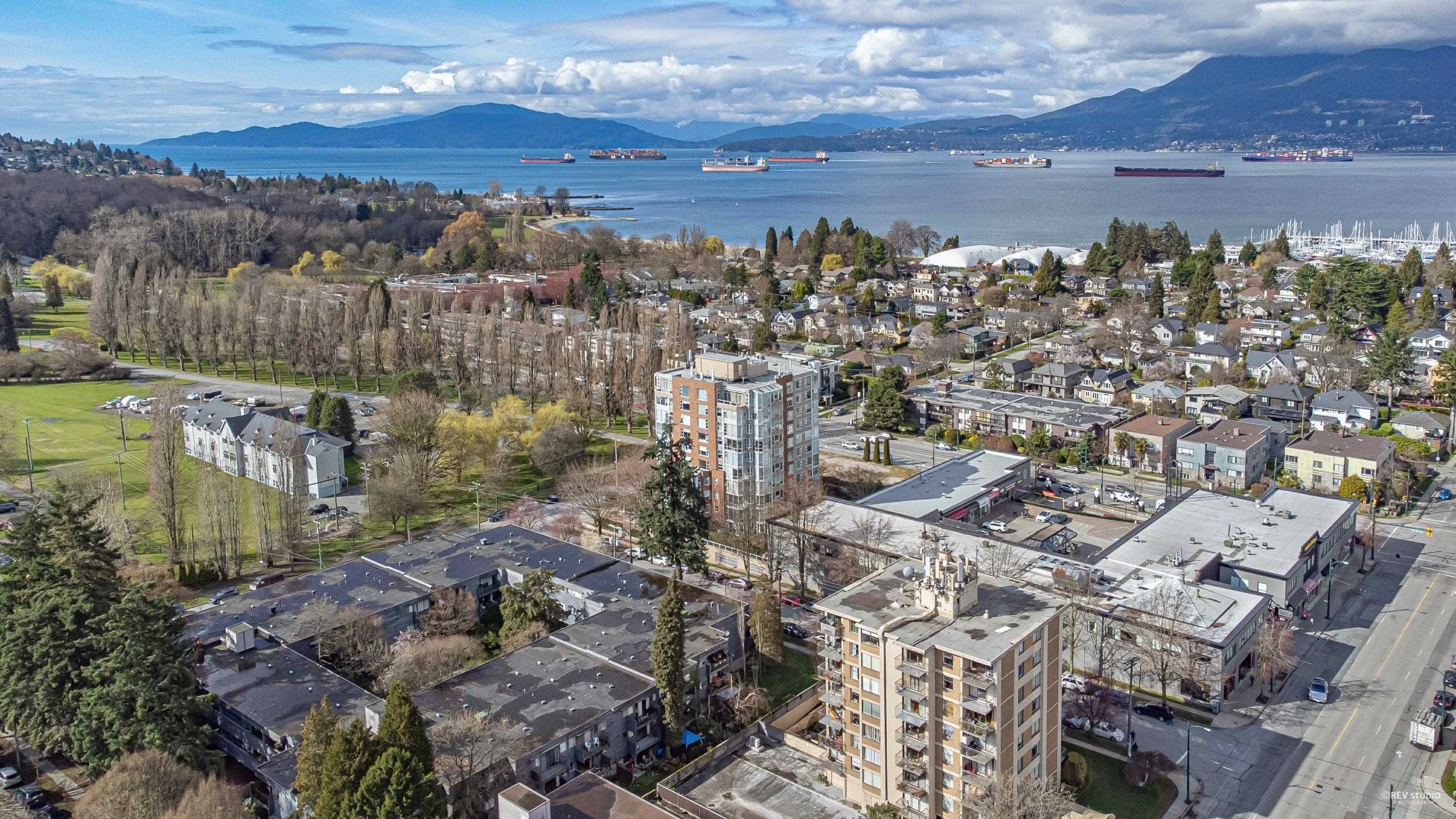 Main Photo: 405 2020 HIGHBURY Street in Vancouver: Point Grey Condo for sale (Vancouver West)  : MLS®# R2668439