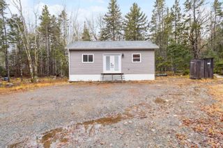 Photo 2: 66 Shore Road in Walden: 405-Lunenburg County Residential for sale (South Shore)  : MLS®# 202324835