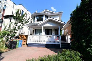 Main Photo: 616 2 Street NE in Calgary: Crescent Heights Detached for sale : MLS®# A1219314