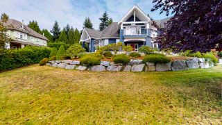 Photo 1: 1484 VERNON DRIVE in Gibsons: Gibsons & Area House for sale (Sunshine Coast)  : MLS®# R2587377