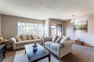 Photo 9: 51 5850 177B Street in Surrey: Cloverdale BC Townhouse for sale in "Dogwood Gardens" (Cloverdale)  : MLS®# R2247480