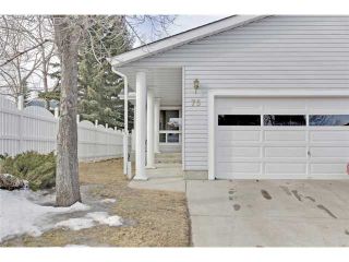 Photo 1: 75 LINCOLN Manor SW in Calgary: Lincoln Park House for sale : MLS®# C3654856