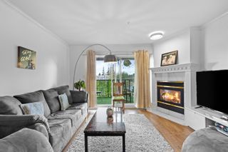 Photo 1: 304 32044 OLD YALE Road in Abbotsford: Abbotsford West Condo for sale : MLS®# R2871171