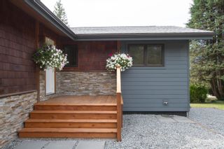 Photo 2: 40372 SKYLINE Drive in Squamish: Garibaldi Highlands House for sale in "Garibald Highlands" : MLS®# R2619172