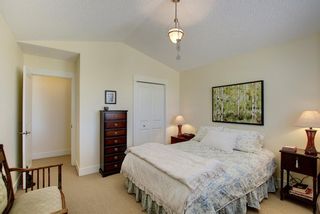 Photo 23: 45 Discovery Heights SW in Calgary: Discovery Ridge Row/Townhouse for sale : MLS®# A1109314