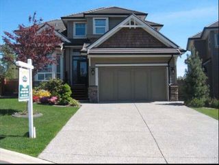 Photo 1: 7866 164A Street in Surrey: Fleetwood Tynehead House for sale : MLS®# R2608460
