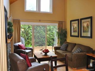 Photo 2: 118 1080 RESORT DRIVE in PARKSVILLE: PQ Parksville Row/Townhouse for sale (Parksville/Qualicum)  : MLS®# 683057
