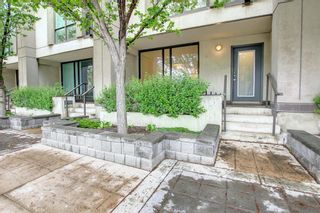 Photo 1: 1124 12 Avenue SW in Calgary: Beltline Row/Townhouse for sale : MLS®# A2004814