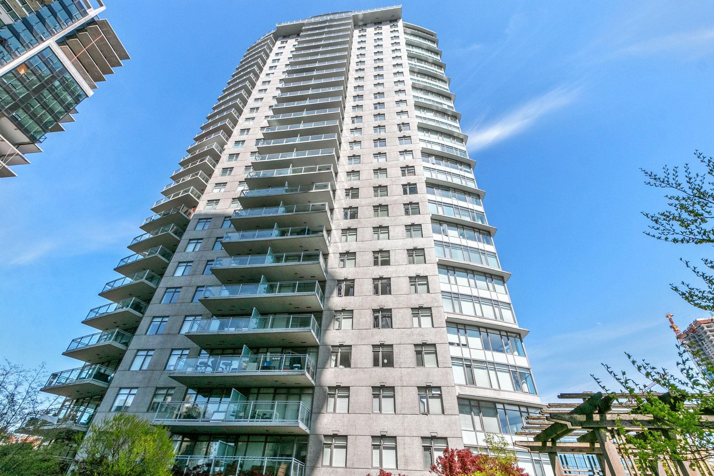 Main Photo: 2707 888 CARNARVON Street in New Westminster: Downtown NW Condo for sale in "MARINUS" : MLS®# R2773147
