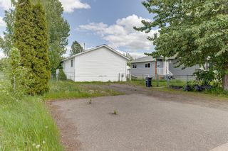 Photo 2: 2140 NORWOOD Street in Prince George: VLA Manufactured Home for sale (PG City Central (Zone 72))  : MLS®# R2697164