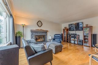 Photo 1: 24971 121 Avenue in Maple Ridge: Websters Corners House for sale : MLS®# R2658991