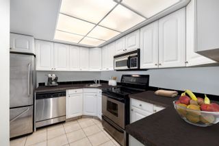 Photo 5: 402 1340 DUCHESS Avenue in West Vancouver: Ambleside Condo for sale in "Duchess Lane" : MLS®# R2783786