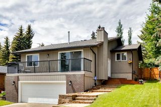 Photo 2: 67 Ranch Estates Drive NW in Calgary: Ranchlands Detached for sale : MLS®# A1233331