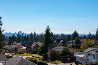 Photo 21: 996 BEAUMONT Drive in North Vancouver: Edgemont House for sale : MLS®# R2865015