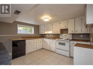 Photo 8: 724 Kinnear Avenue in Kelowna: House for sale : MLS®# 10312942