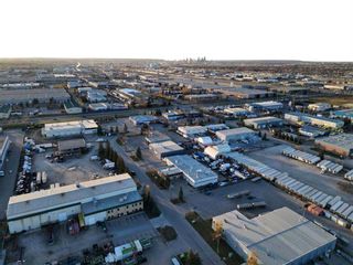 Photo 2: 5472 56 Avenue SE in Calgary: Starfield Industrial for lease : MLS®# A2110695
