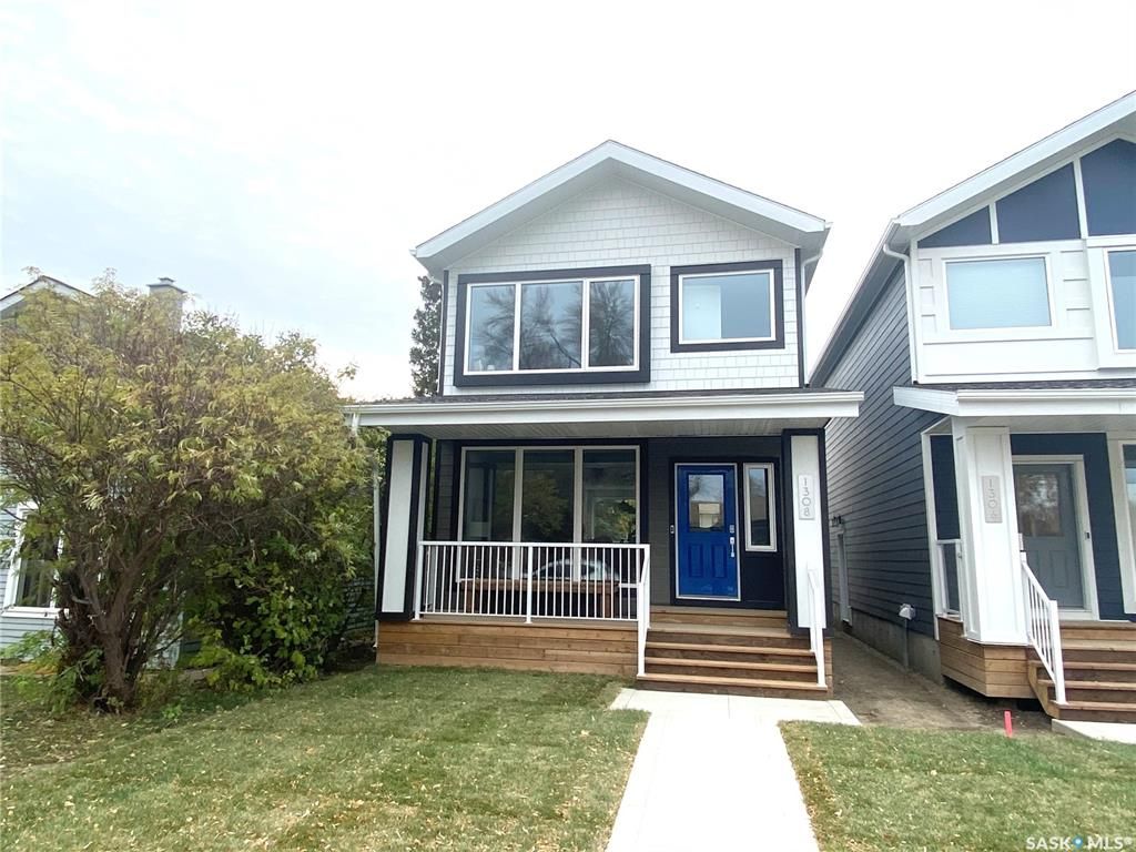 Main Photo: 1327 13th Street East in Saskatoon: Varsity View Residential for sale : MLS®# SK915313