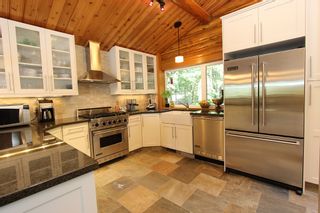 Photo 13: 6322 Squilax Anglemont Highway: Magna Bay House for sale (North Shuswap)  : MLS®# 10119394