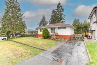 Photo 2: 480 MONTGOMERY Street in Coquitlam: Central Coquitlam House for sale : MLS®# R2767042