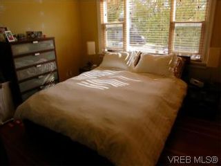 Photo 4: 1102 Vista Hts in VICTORIA: Vi Hillside House for sale (Victoria)  : MLS®# 517520