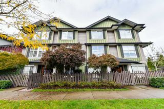 Photo 2: 15 18211 70TH Avenue in Surrey: Cloverdale BC Townhouse for sale in "AUGUSTA WALK" (Cloverdale)  : MLS®# R2322971
