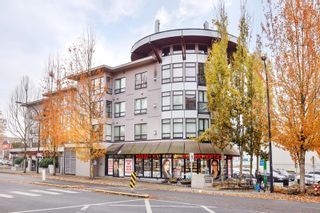 Photo 1: 307 935 W 16TH Street in North Vancouver: Mosquito Creek Condo for sale in "GateWay" : MLS®# R2739359