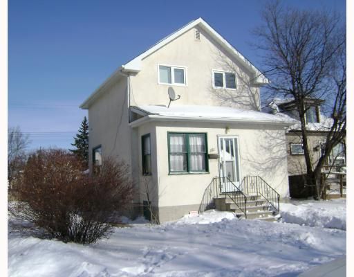 Main Photo: 351 CHALMERS Avenue in WINNIPEG: East Kildonan Residential for sale (North East Winnipeg)  : MLS®# 2801825