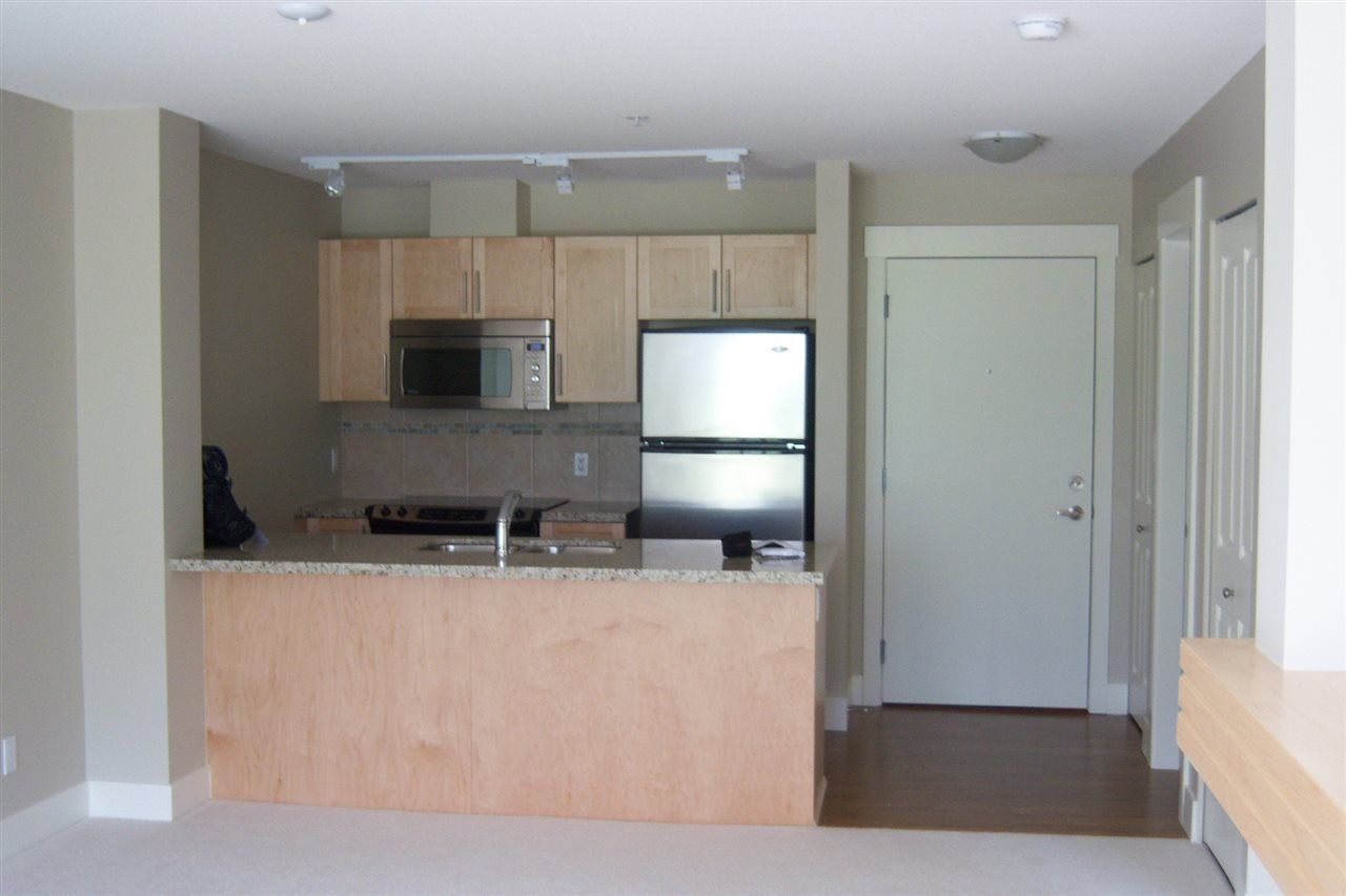 Main Photo: 503 1211 VILLAGE GREEN Way in Squamish: Downtown SQ Condo for sale : MLS®# R2119731