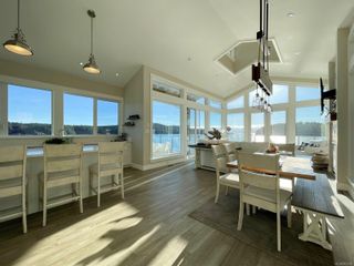 Photo 2: 812 Sunset Pt in Sooke: Sk Becher Bay Single Family Residence for sale : MLS®# 963060