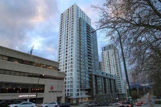Photo 1: 1902 5665 BOUNDARY Road in Vancouver: Collingwood VE Condo for sale in "Wall Centre Central Park" (Vancouver East)  : MLS®# R2355553