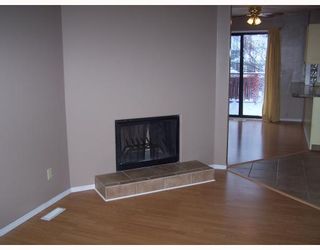 Photo 4: 5411 54 Street NE in CALGARY: Falconridge Residential Detached Single Family for sale (Calgary)  : MLS®# C3360049