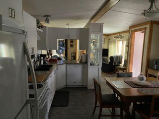 Photo 5: 2091 Stadacona Dr in Comox: CV Comox (Town of) Manufactured Home for sale (Comox Valley)  : MLS®# 863711