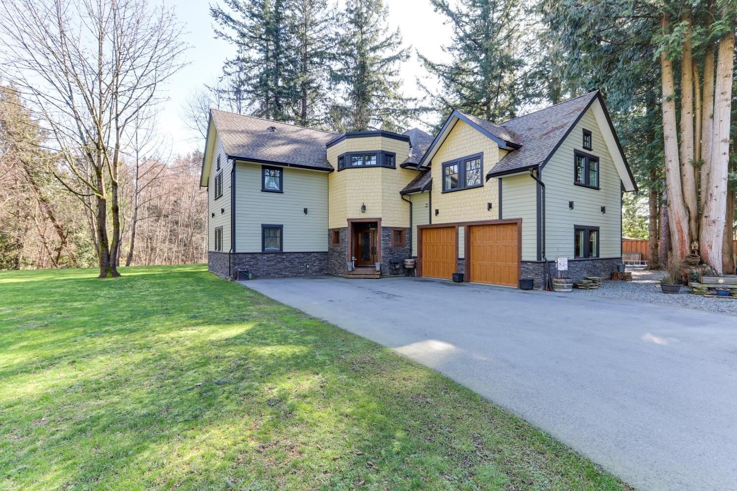 Main Photo: 19618 24 Avenue in Langley: Brookswood Langley House for sale : MLS®# R2857555